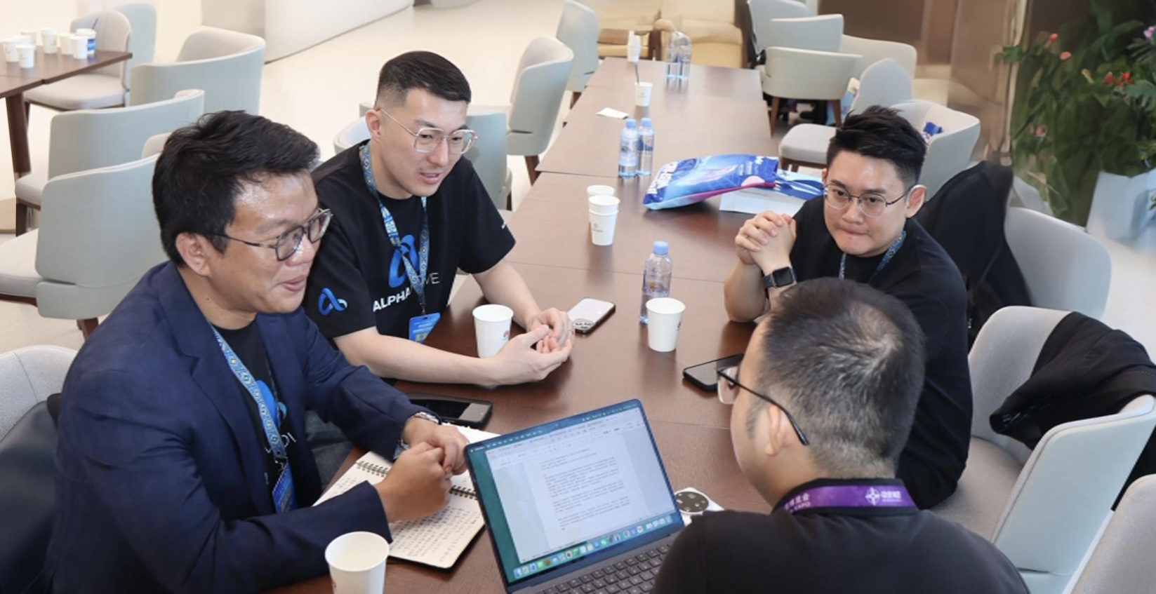 AlphaMove team shares insights with Xinhua News on strengthening Malaysia–China collaboration in AI and blockchain innovation