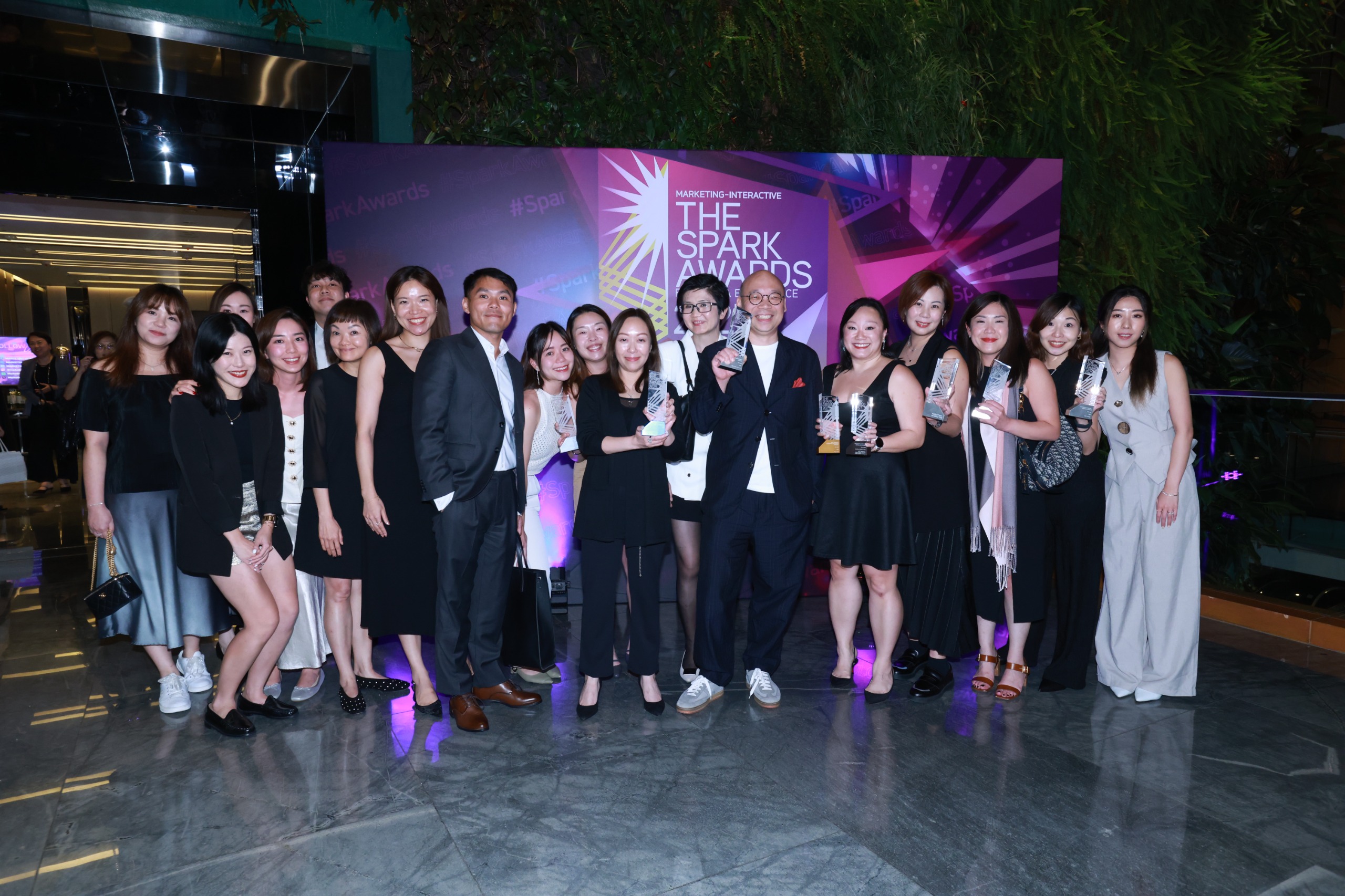 Group photo of the HSBC client team and TVB team.