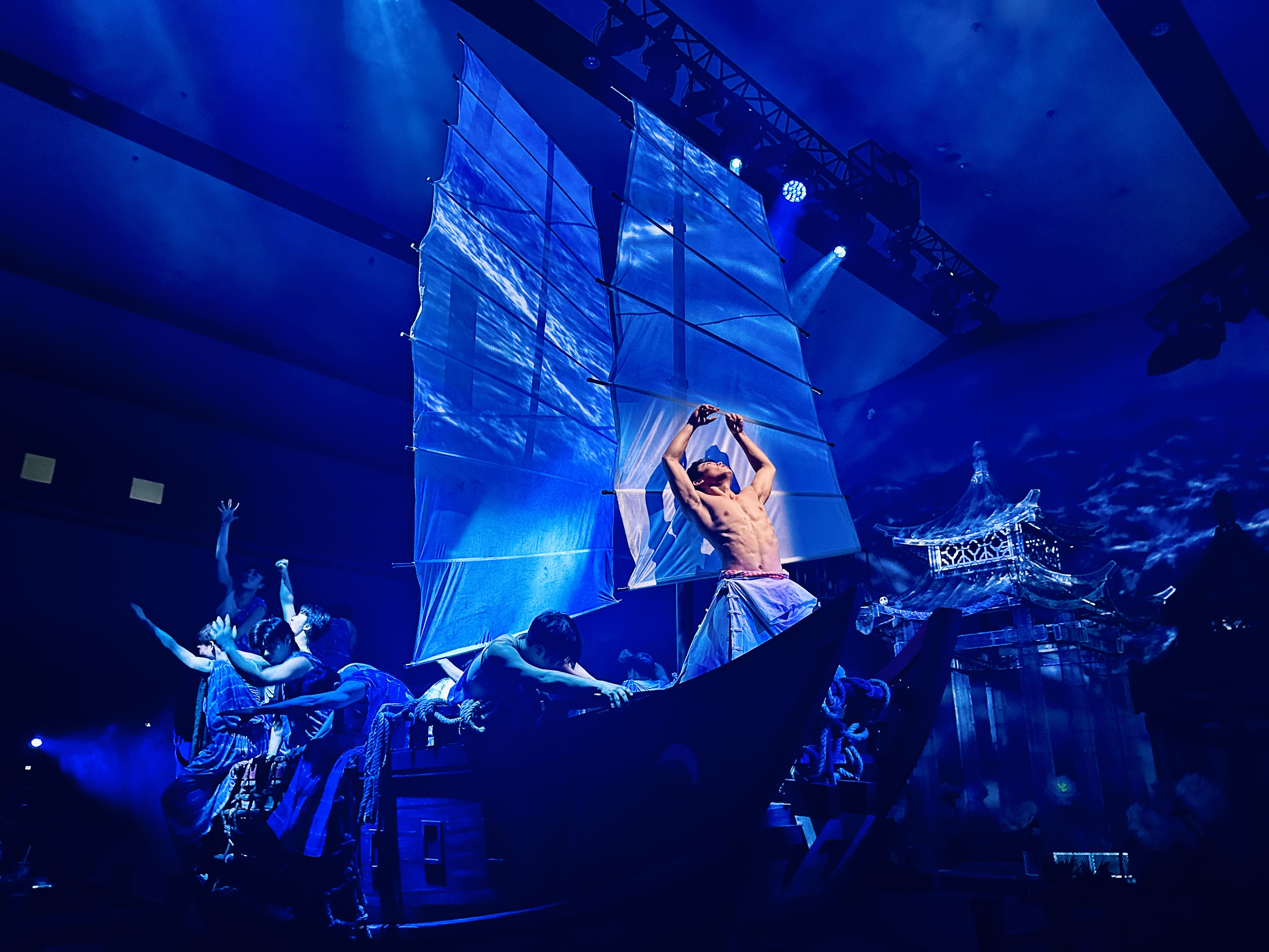 The stage production “Return of the Great Tide: A Dream of Chaozhou”