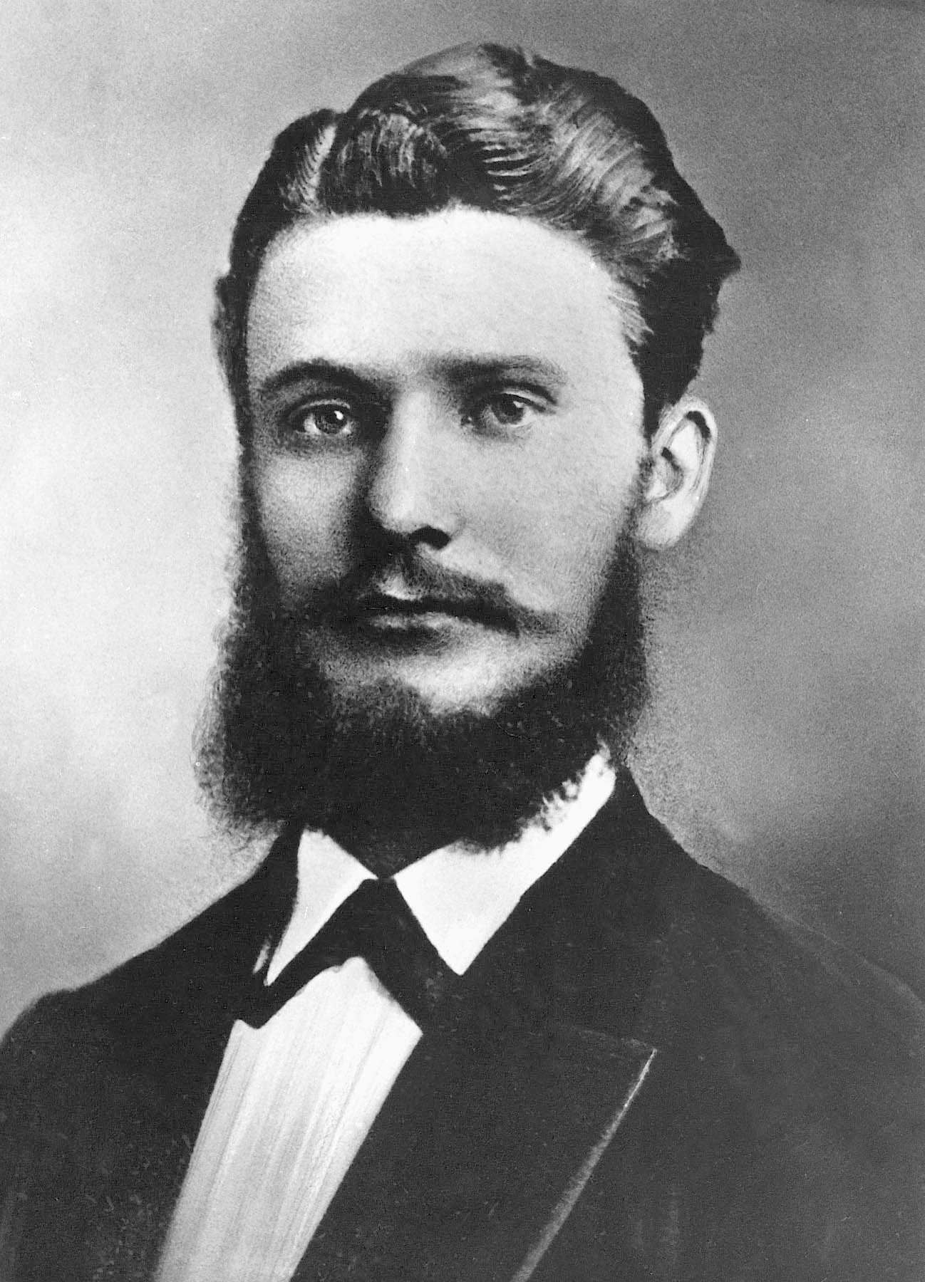 1876-Fritz-Henkel