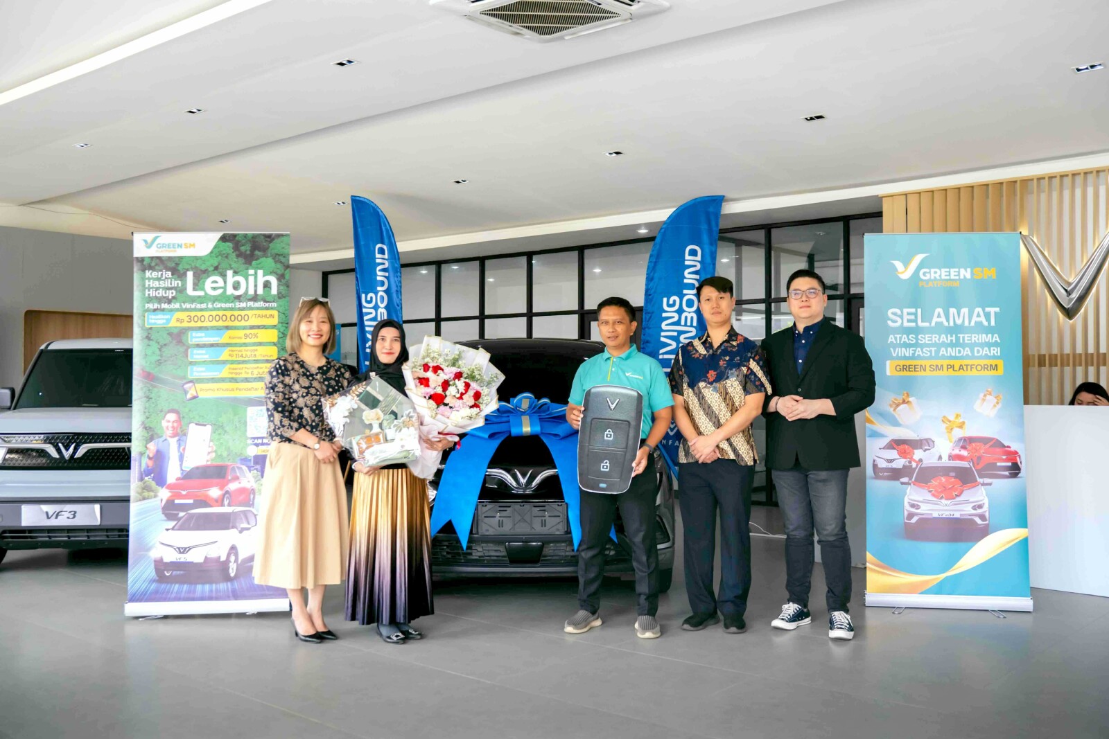 From April 13, 2026, VinFast EV owners and renters in Indonesia and the Philippines can register to operate on the Green SM Platform.